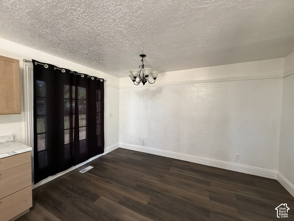 1216 S BIRCH AVE photo 4
