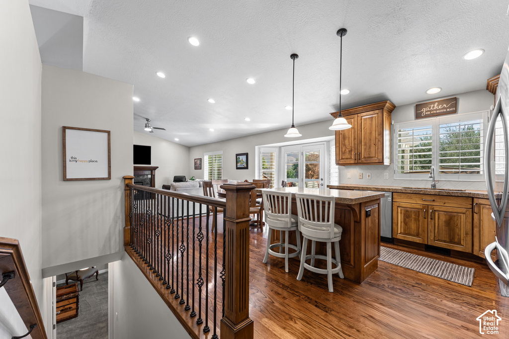 178 E OLIVE BERRY LN photo 4