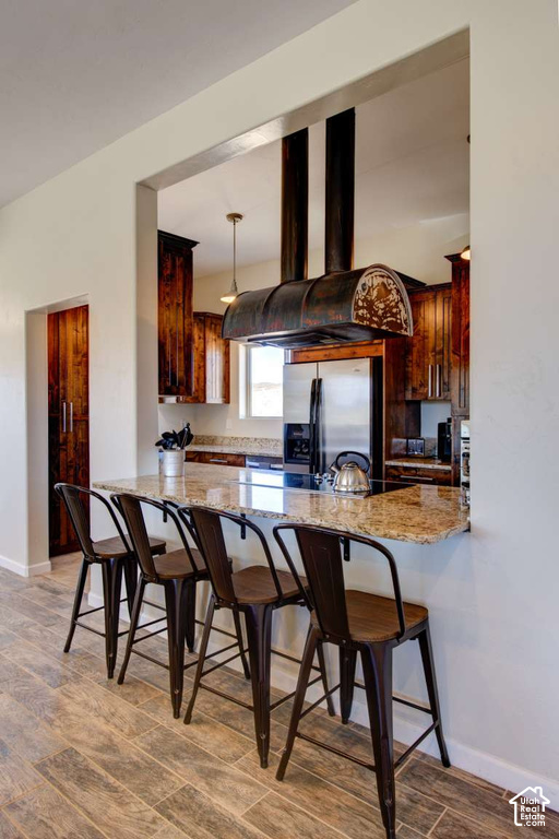 152 E CAROLS LN photo 4