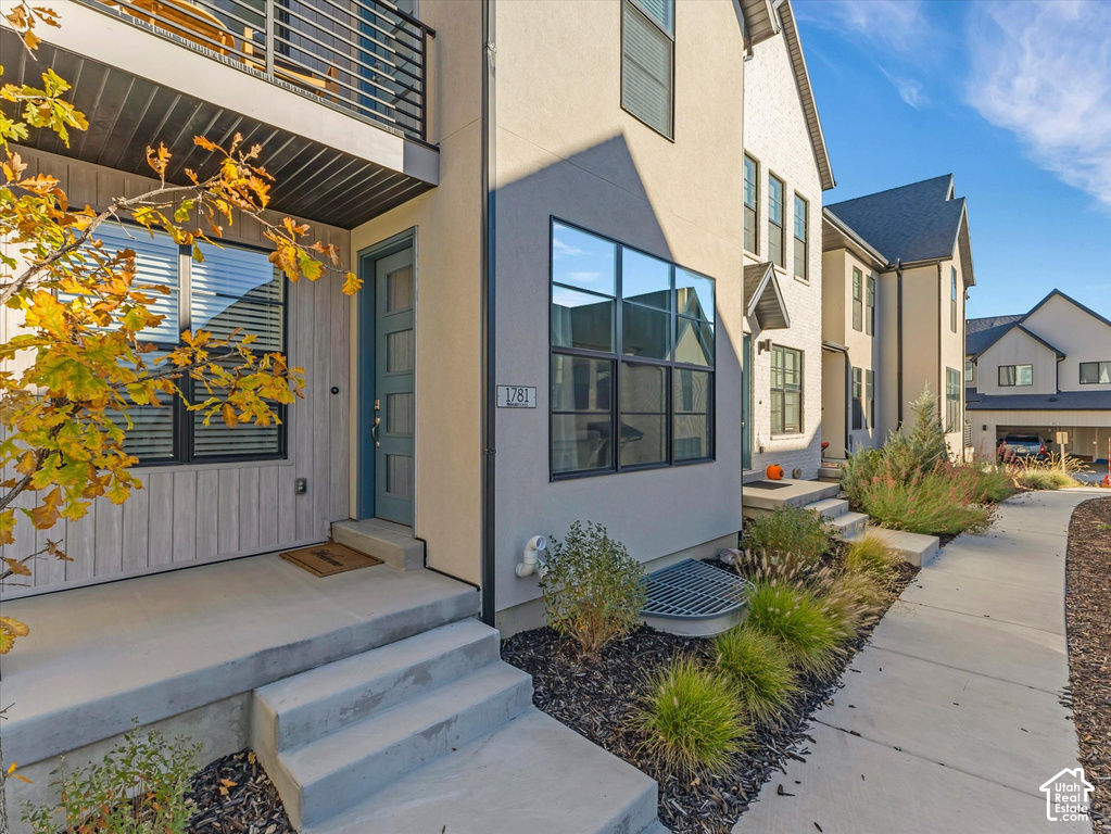 1781 N 180 E photo 2