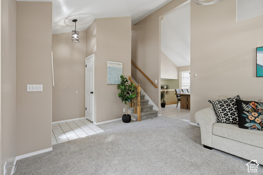 129 COUNTRY DR photo 5