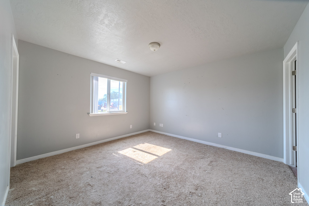 160 E 100 N photo 5