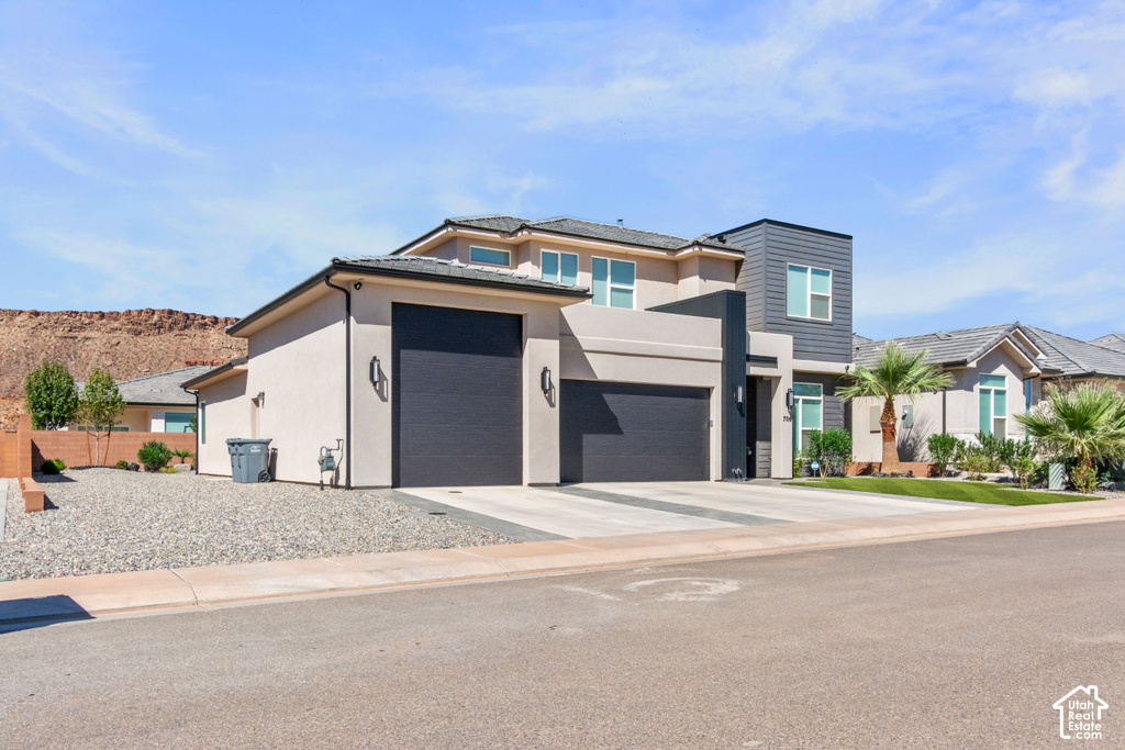 706 S TAYLOR CREEK DR photo 2