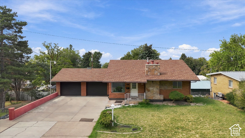 2155 PIERCE AVE photo 2