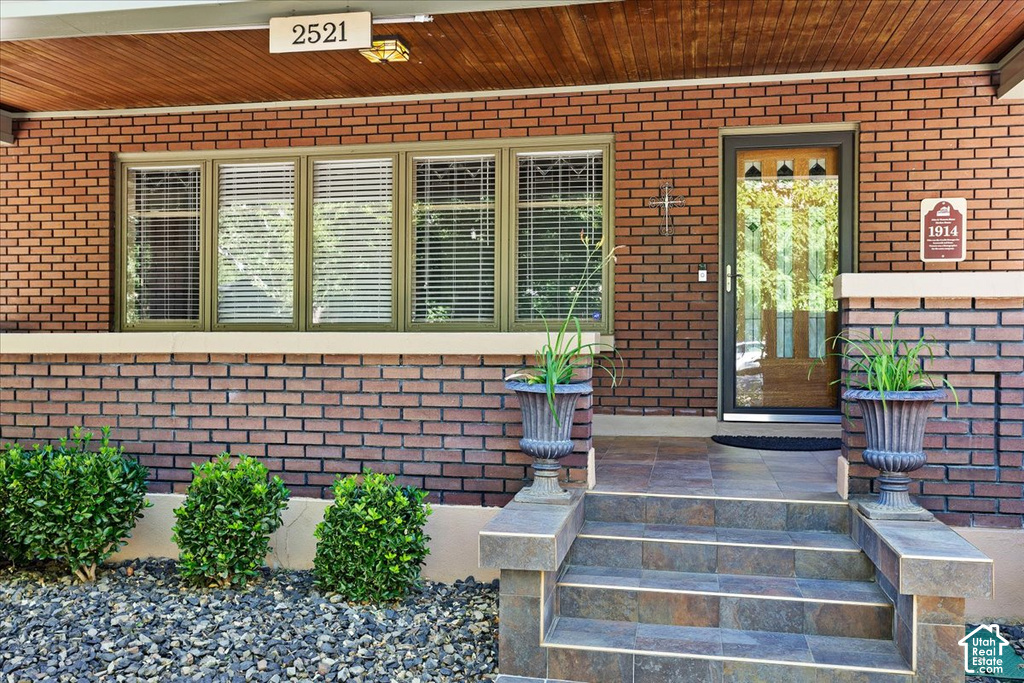 2521 BRINKER AVE photo 3