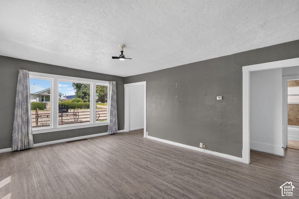 415 NELSON ST photo 4