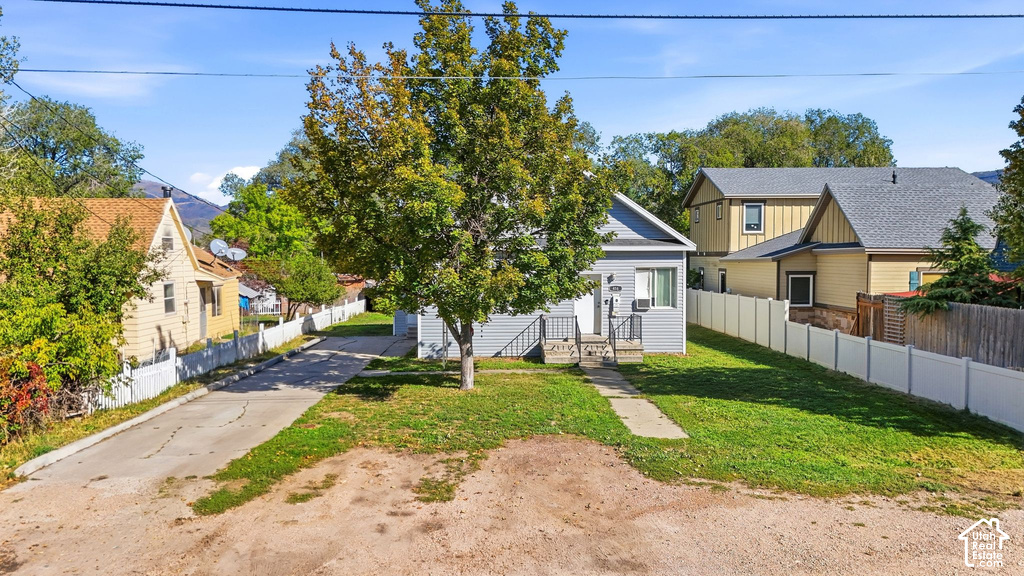 416 W 200 S photo 2