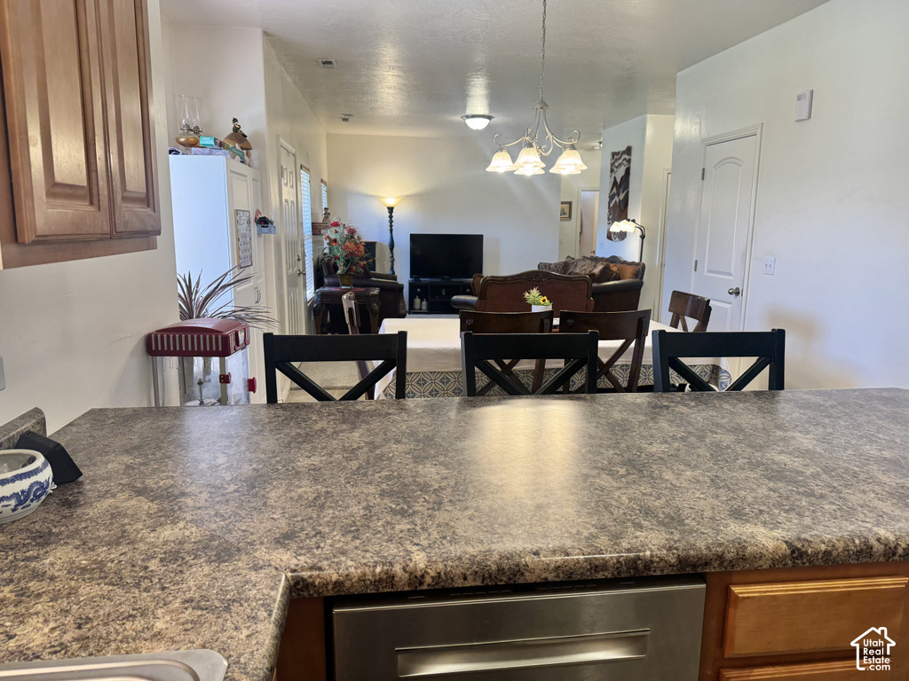 422 E 500 S photo 2