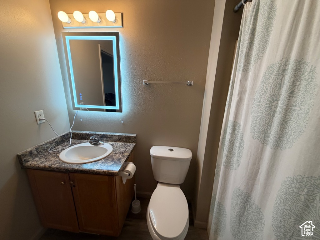 285 E 2300 N photo 3