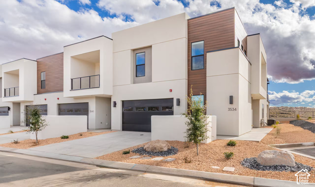 3534 E AMANECER LN photo 2