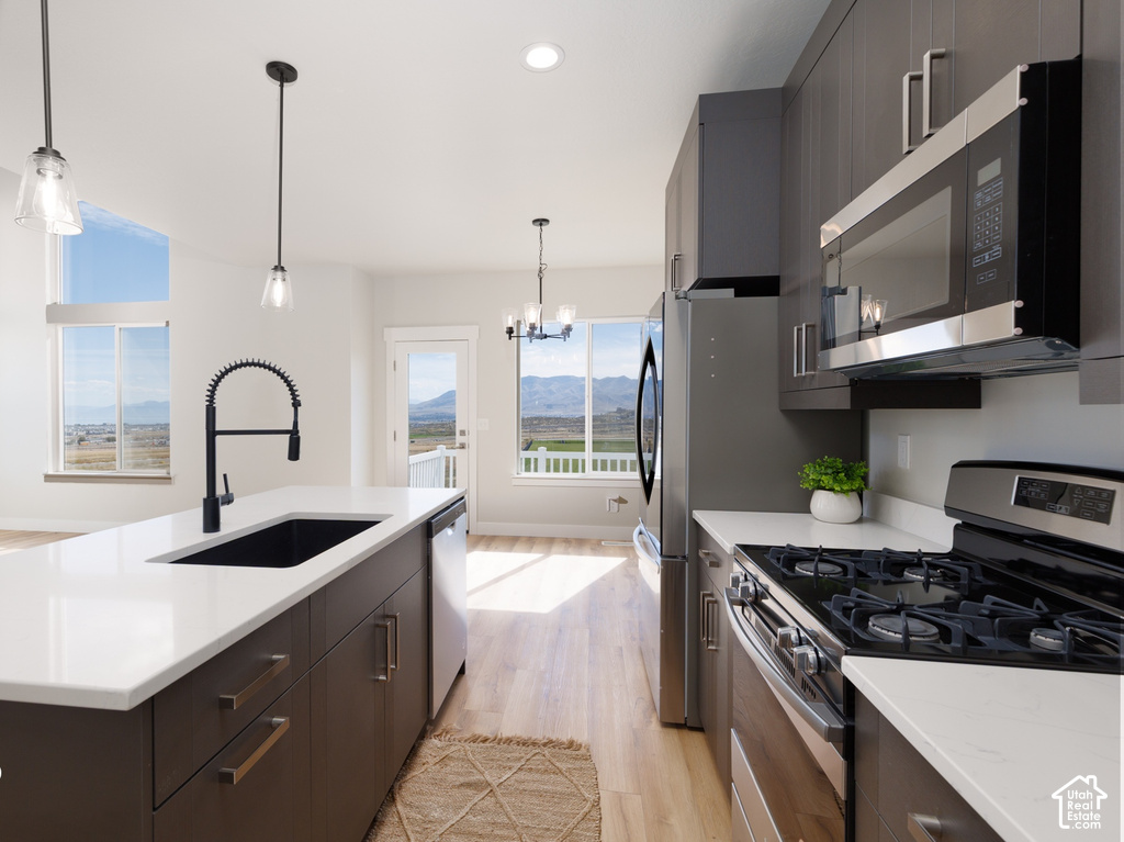961 W CORAL CHARM WAY photo 3