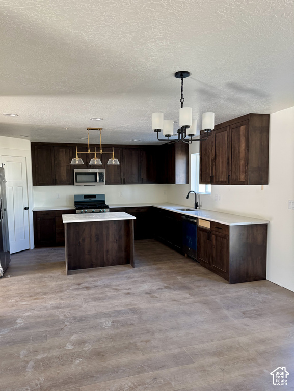 2042 S 4520 W photo 4