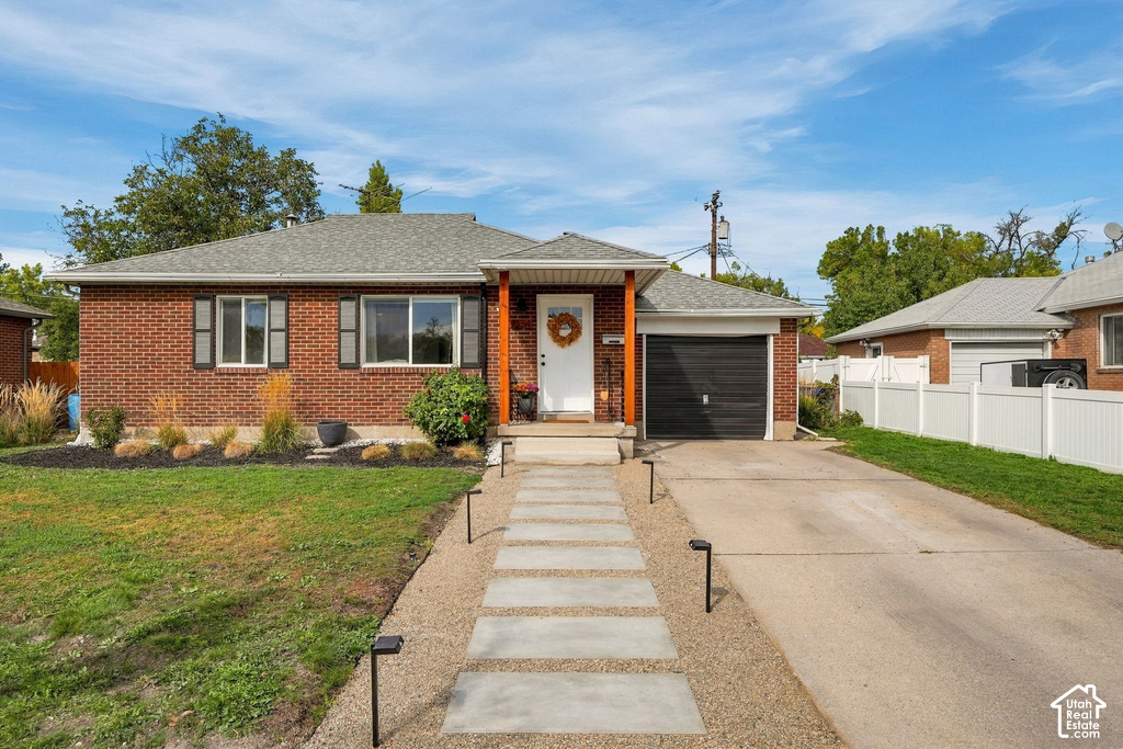 1034 W SIGNORA DR photo 5