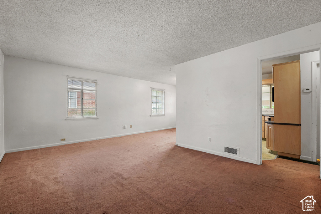 1530 E GREGSON AVE photo 3