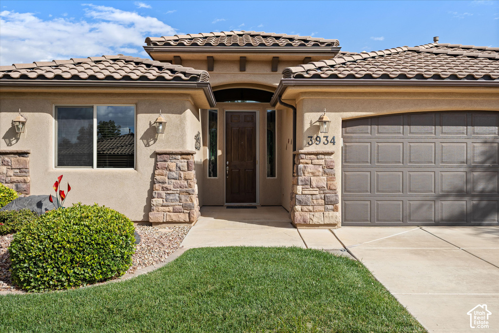 3934 BRENNA DR photo 3