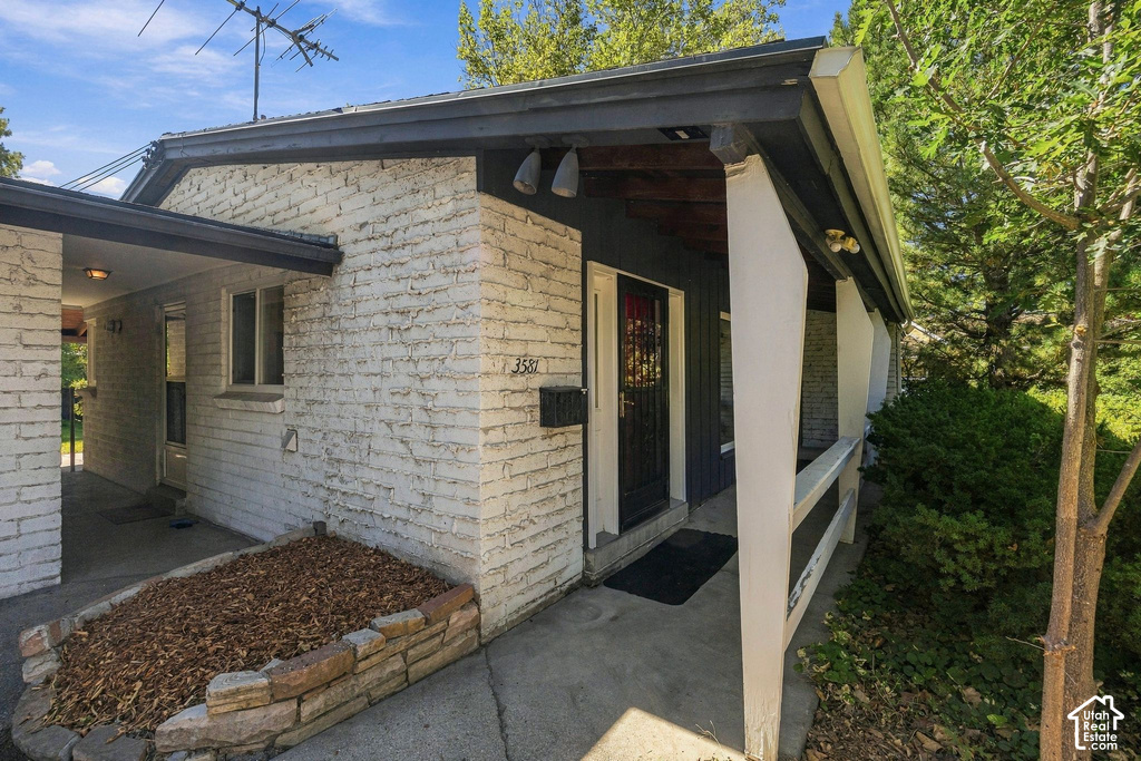 3581 EASTMILLBROOK E CIR photo 3