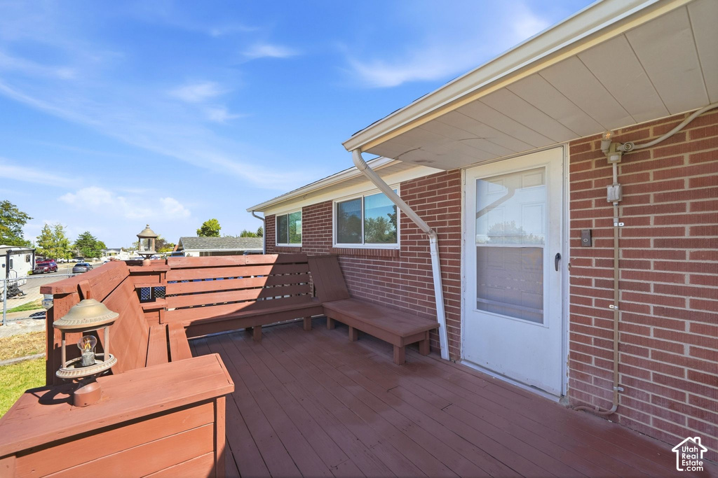 360 LAKEVIEW AVE photo 2