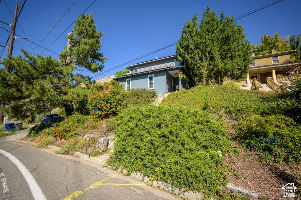 726 N WALL ST photo 3