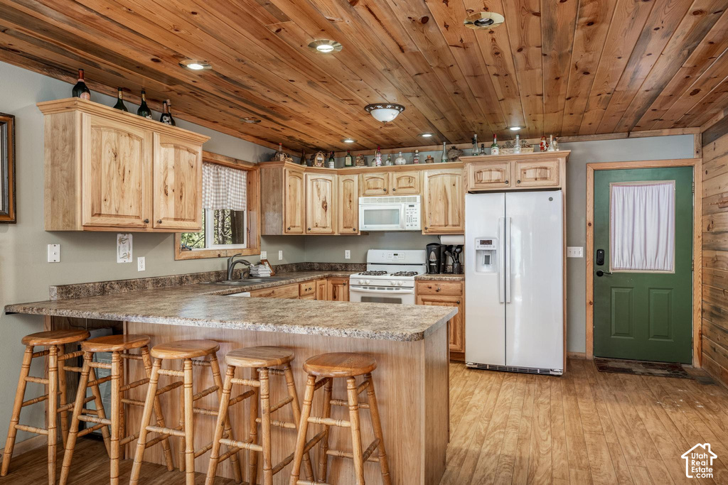 1830 E GULF STREAM DR photo 5