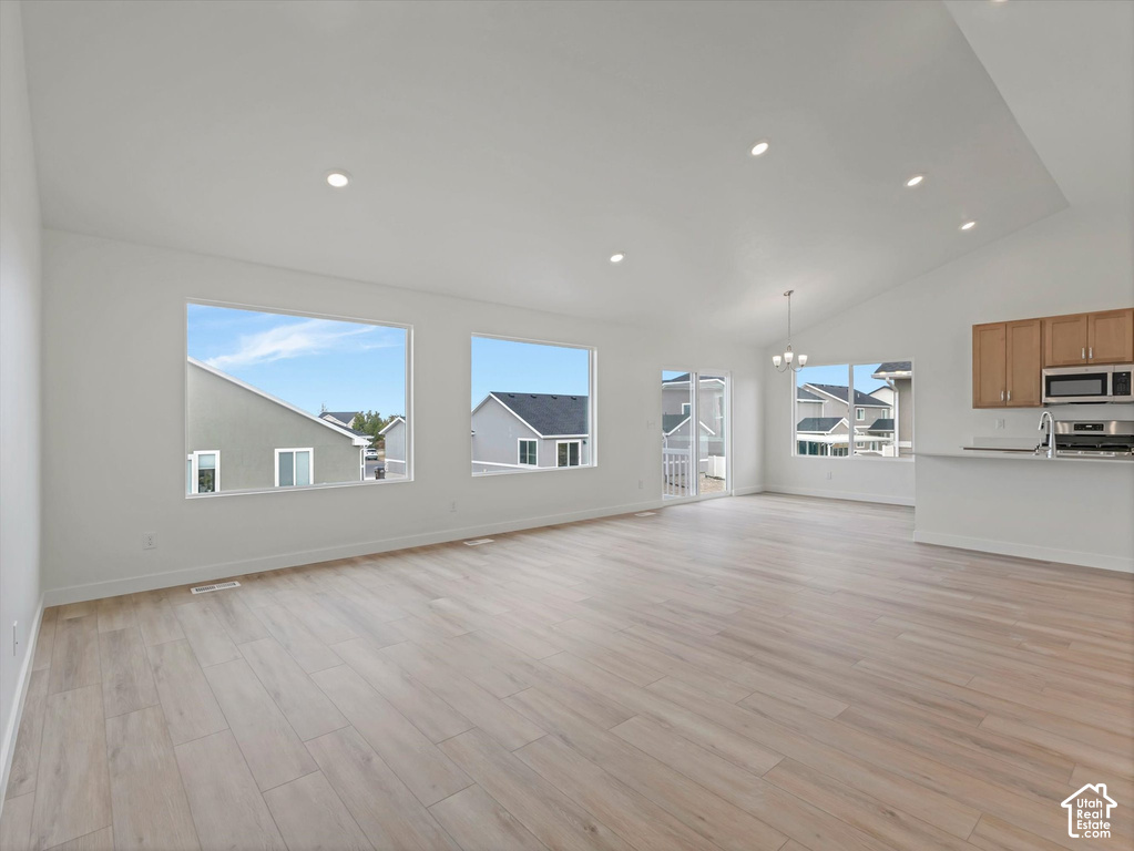 1449 N BAEN WAY photo 3