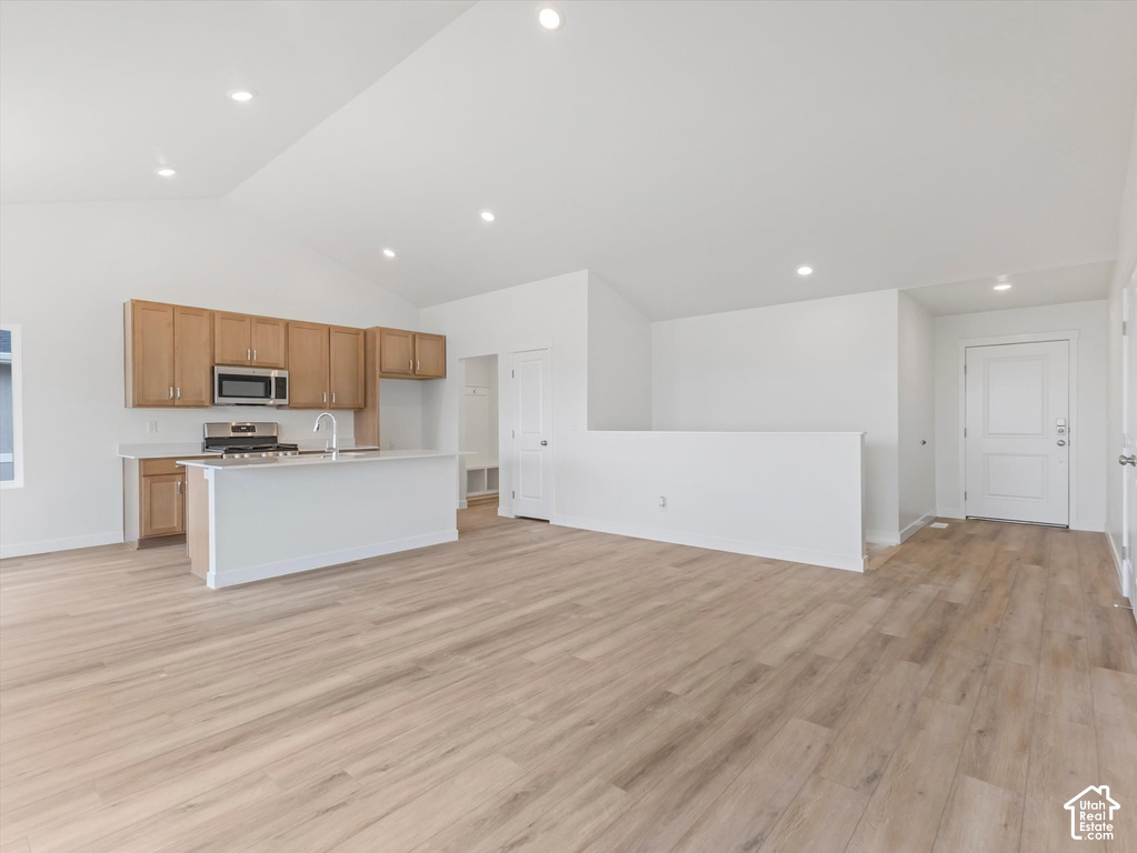 1449 N BAEN WAY photo 4