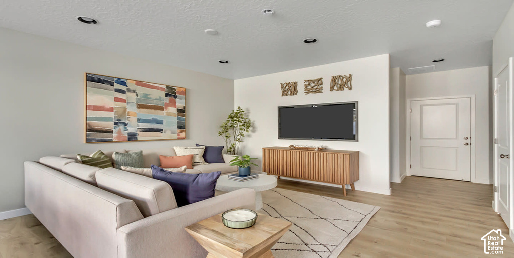 1522 N 1130 W photo 3