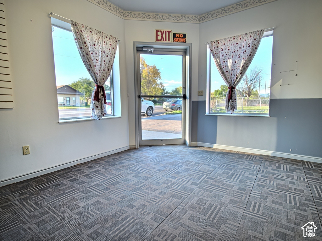 395 S VERNAL AVE photo 2