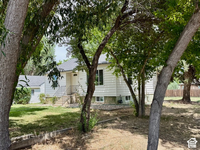 624 N 500 W photo 2