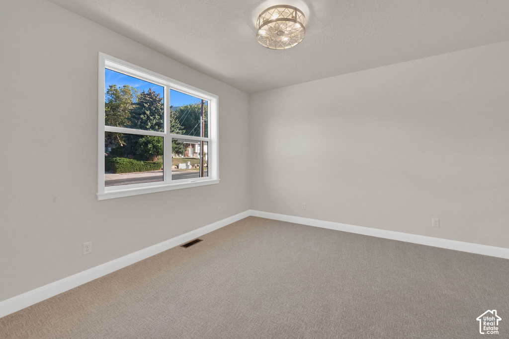 735 E 2750 N photo 4