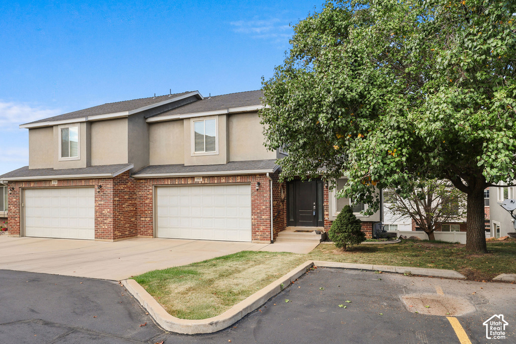 232 E ODELL N LN photo 2