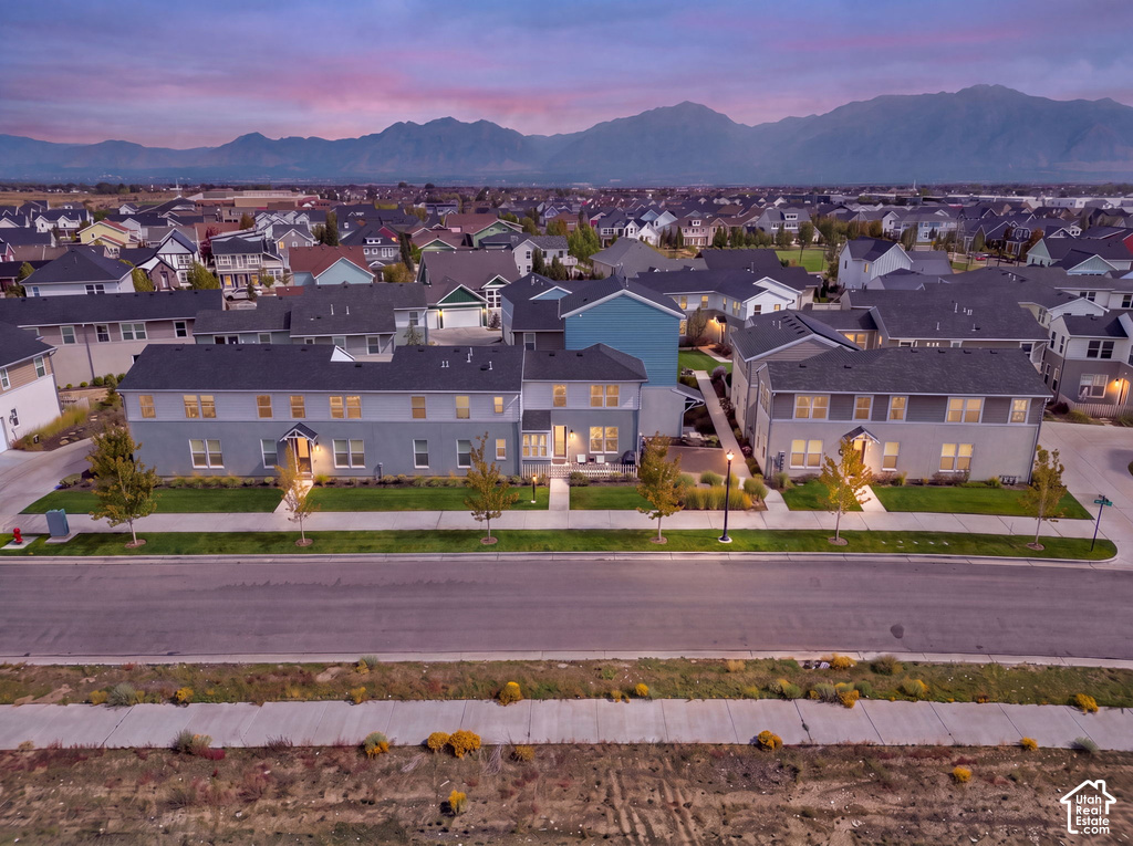 10499 S LIV WAY photo 3