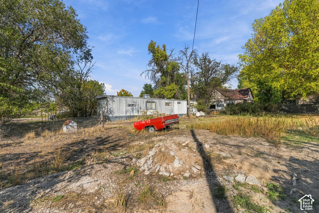 345 W 300 N photo 3