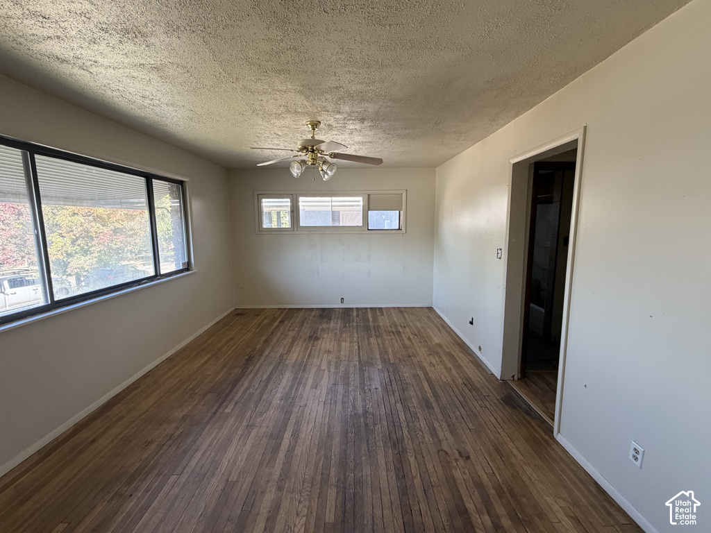 2818 ECCLES AVE photo 3
