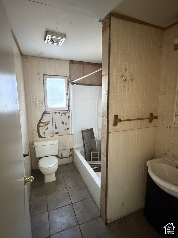 2818 ECCLES AVE photo 4