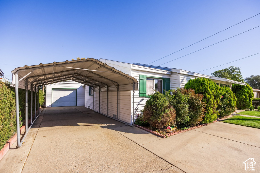 4566 W 5415 S photo 3