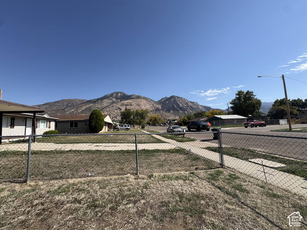 488 E 1100 N photo 4