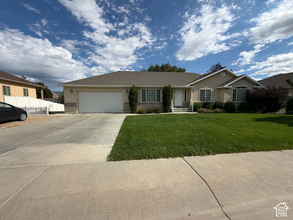 190 N BALSAM WAY photo 2