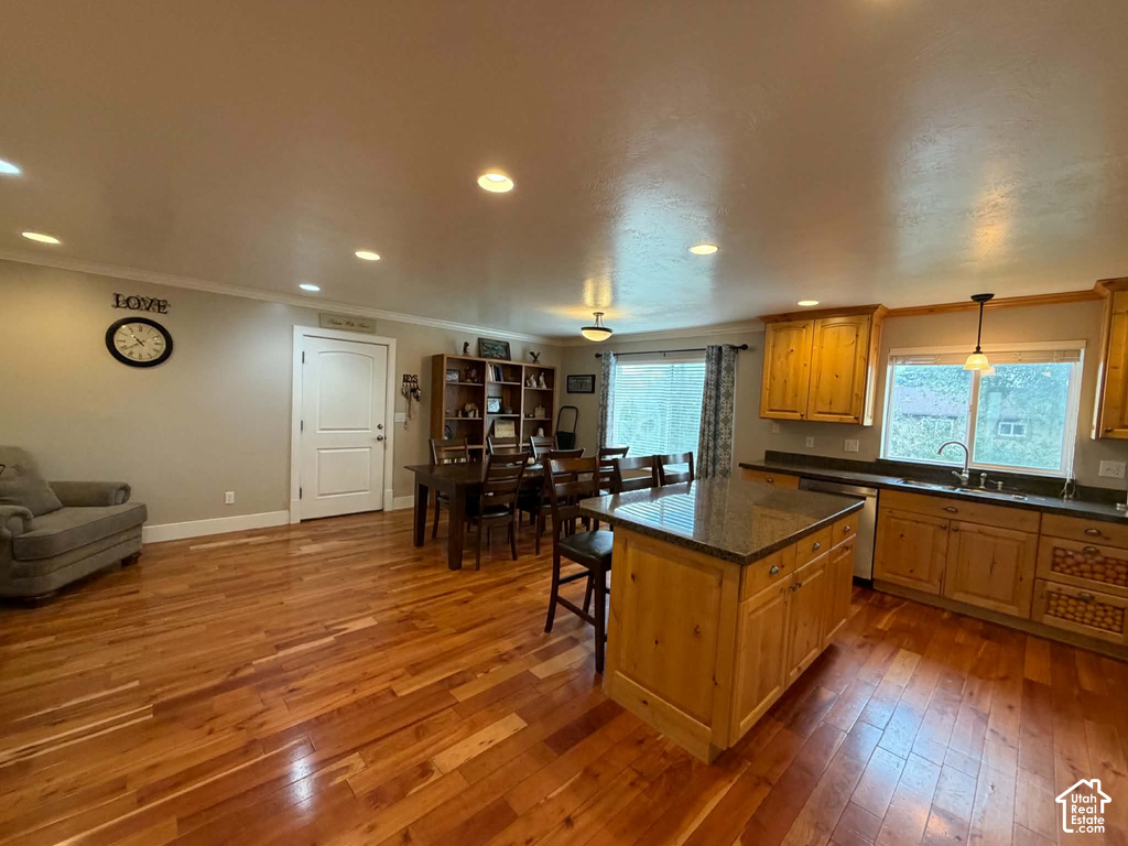 190 N BALSAM WAY photo 3