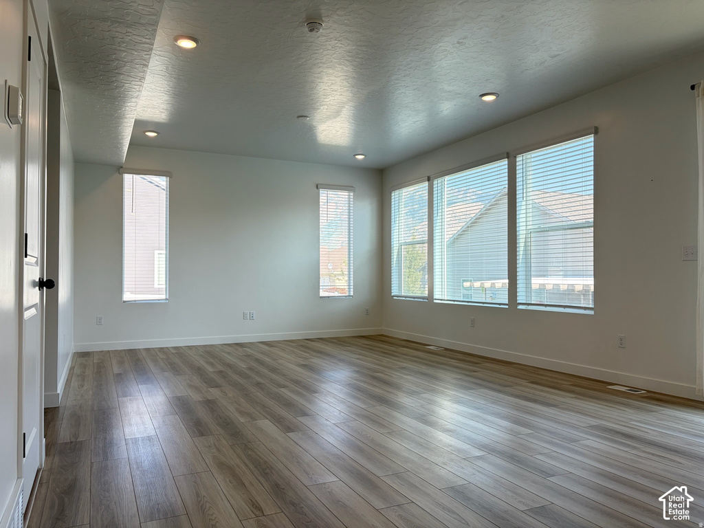 107 E MONTGOMERY N photo 4