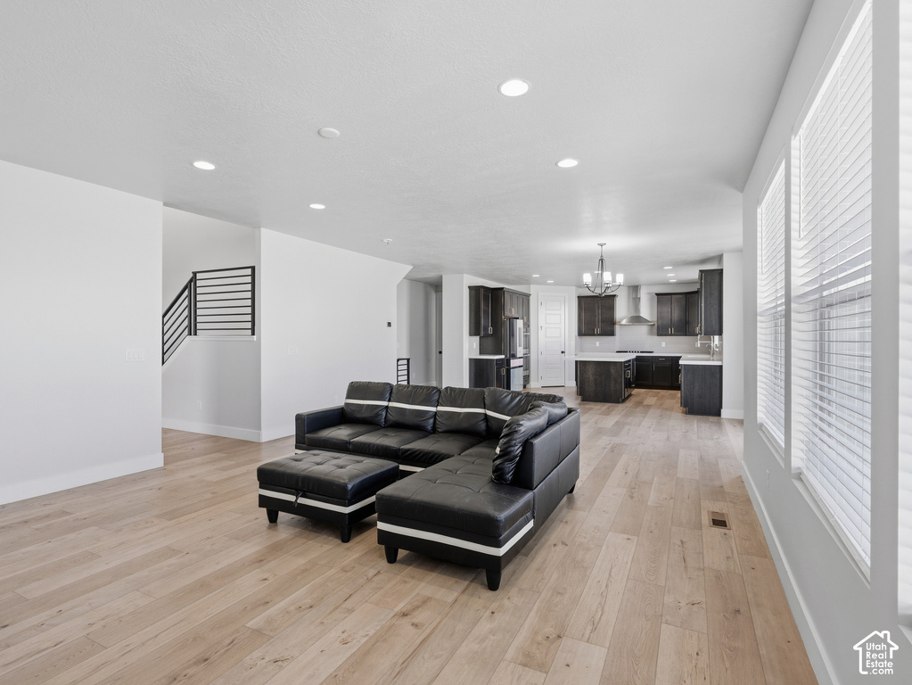6818 W ORANGE LEAF LN photo 5