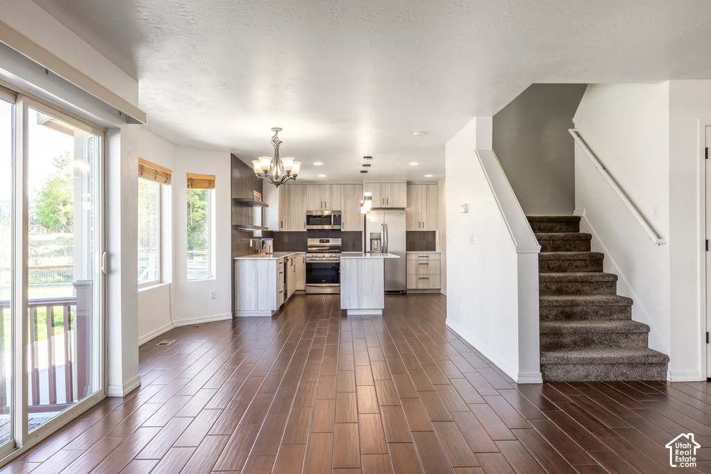 5705 N NARROW LEAF CT photo 2