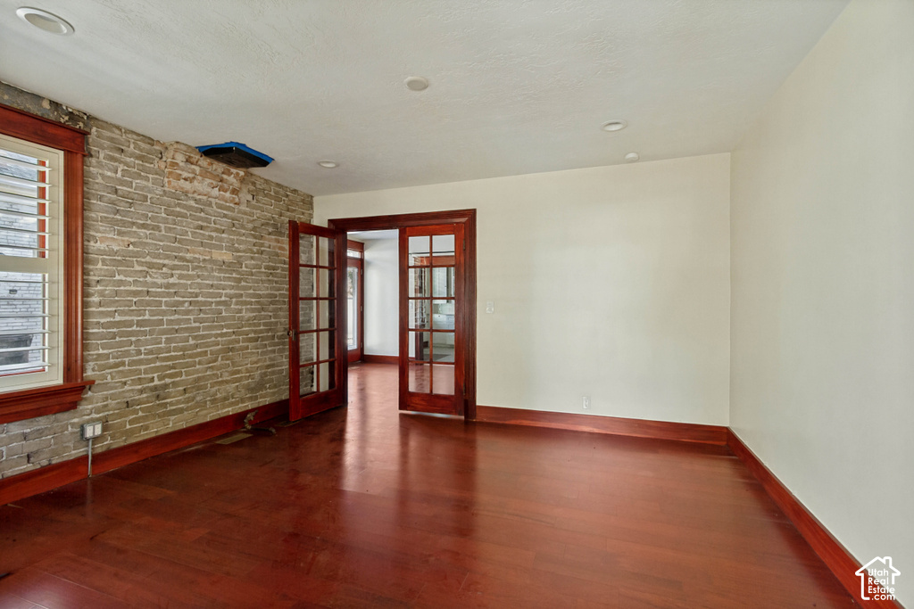 256 N 300 W photo 2