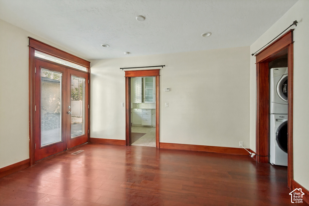 256 N 300 W photo 3