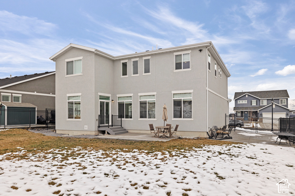 143 E SHOREWOOD DR photo 3