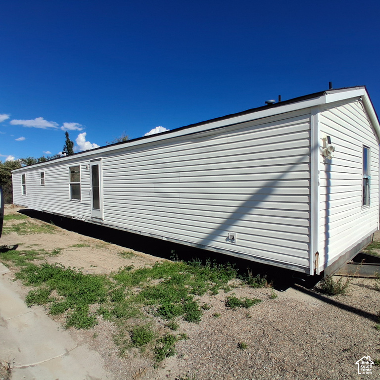 1101 S CARBON AVE photo 4
