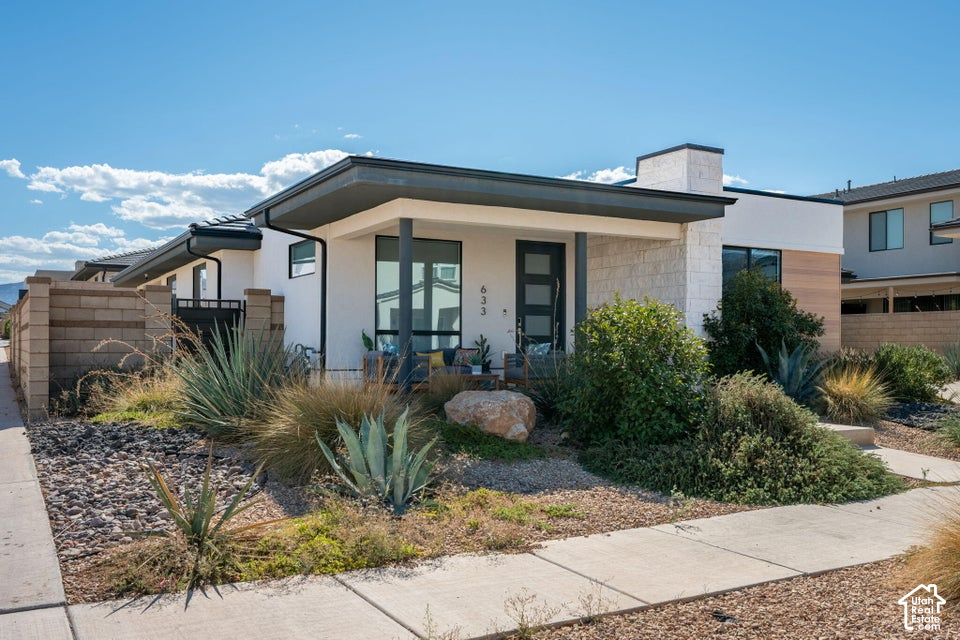 633 W EMERALD POINT DR photo 3