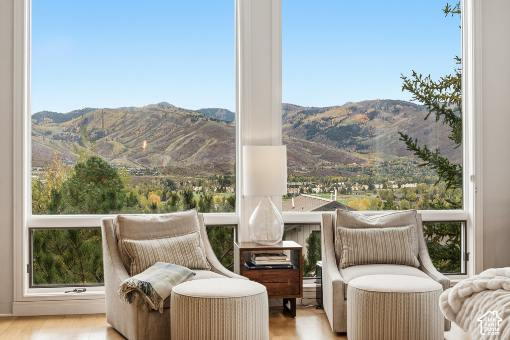 2534 LARKSPUR DR photo 3
