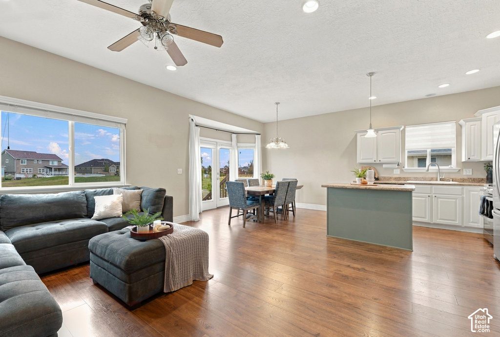 3449 JUPITER HILLS DR photo 5
