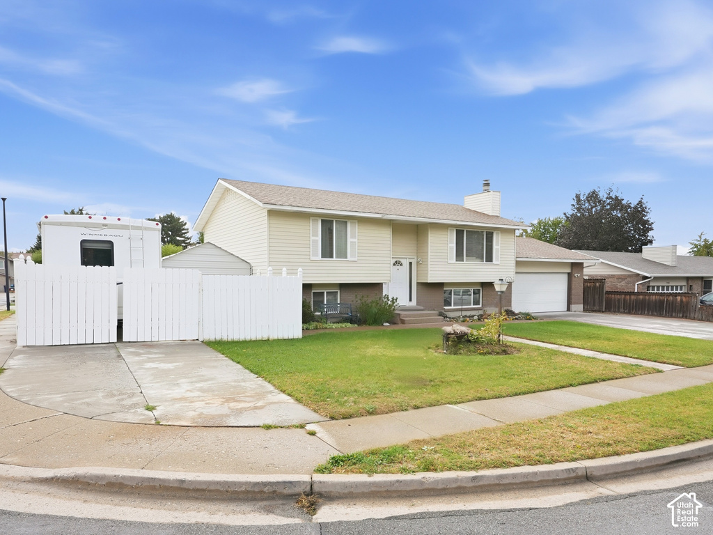 2496 E WOODTHRUSH DR photo 3