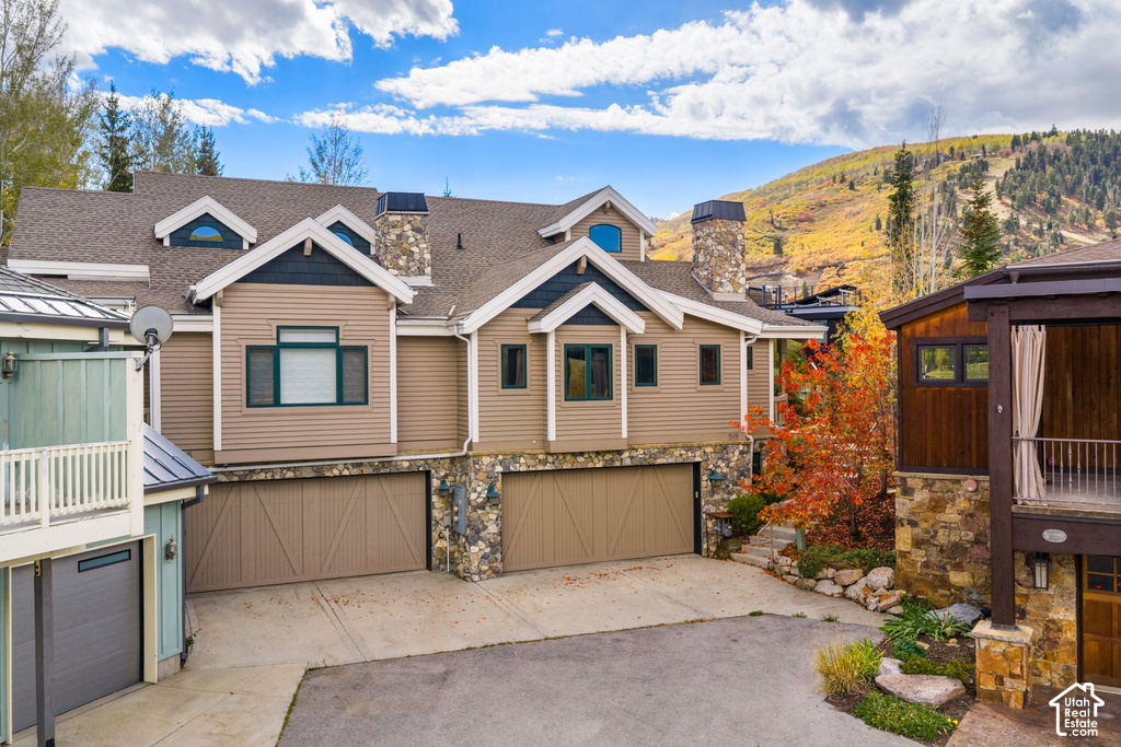519 ROSSIE DR photo 2